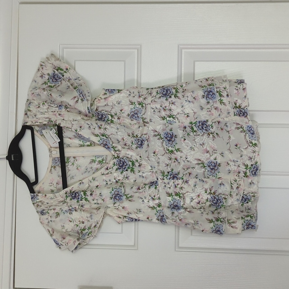 Short sleeve blouse
